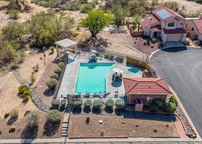 Dom wakacyjny Retreat 3br 3ba Pool Hot Tub Golf *