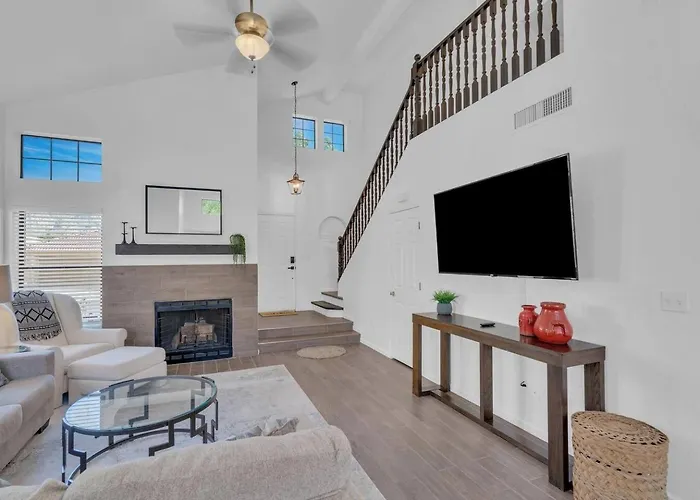 Dom wakacyjny Retreat 3br 3ba Pool Hot Tub Golf Oro Valley