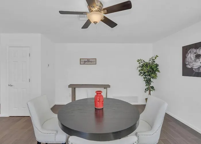 Retreat 3br 3ba Pool Hot Tub Golf *